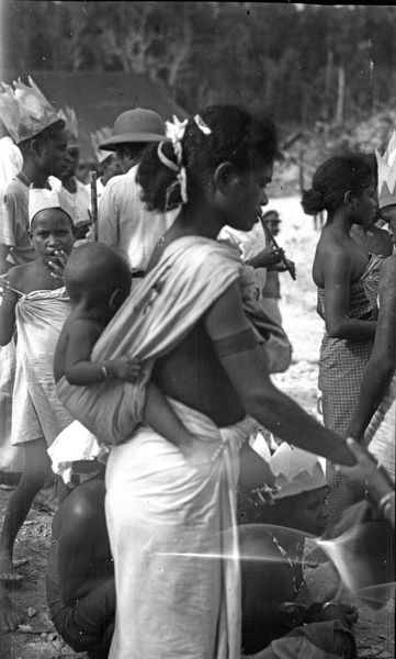Biak Natives "Sing Sing" 4