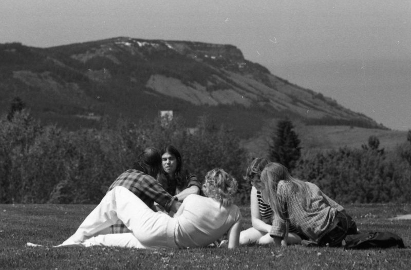 1979 Students, Outdoors 09