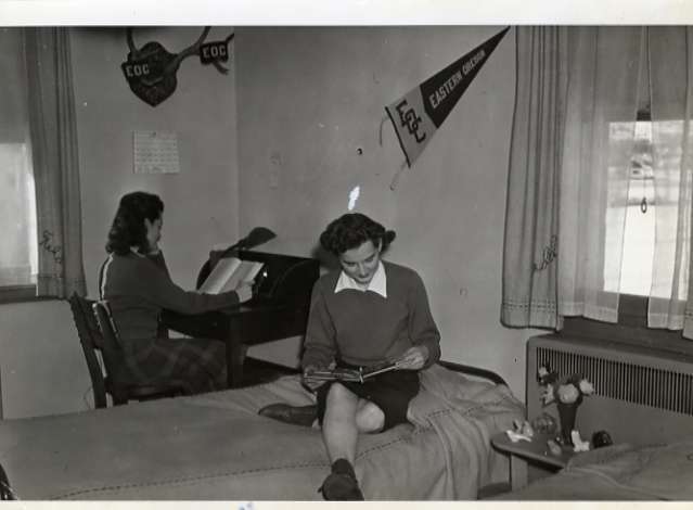 50's Residence Life, Dorm Room 1