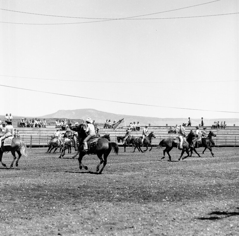 1970 Rodeo, Arena Parade 02