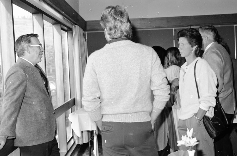 1986 Employees, Reception 16