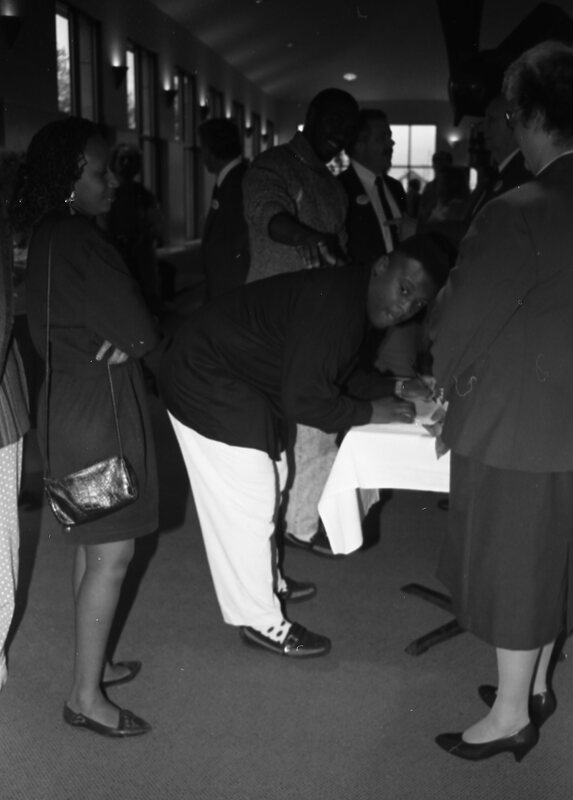 1990 Loso Hall Gallery Reception 35