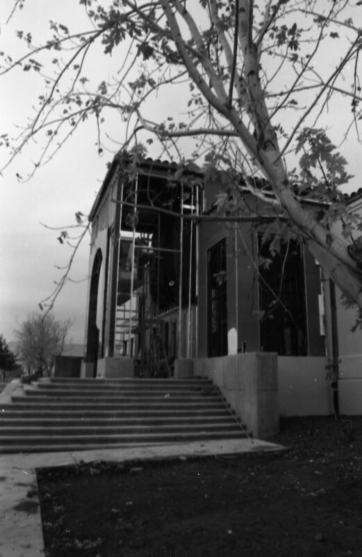 1990 Loso Hall Construction 09