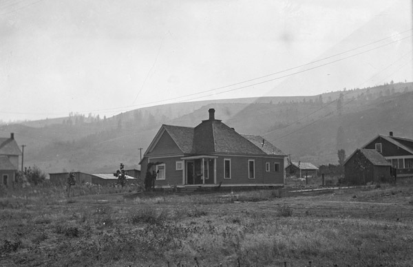 La Grande Home 12