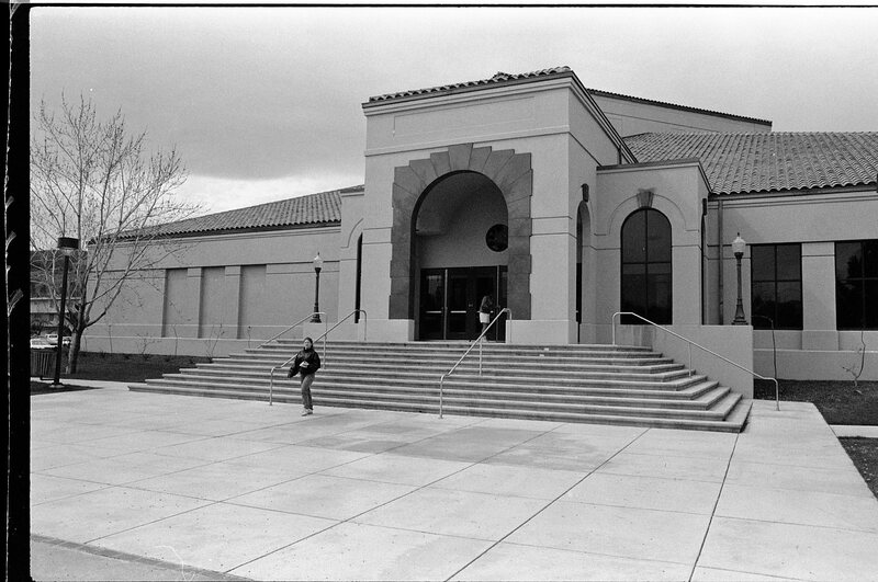 1991 Students, Walking 37