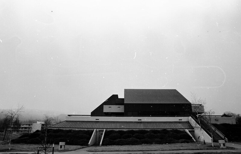 1983 Hoke Hall Side 02