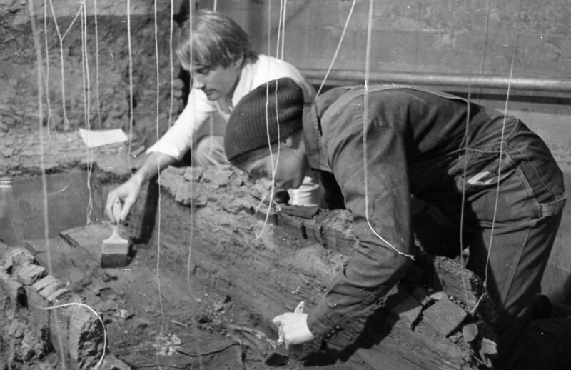 1979 Inlow Hall Grave 04