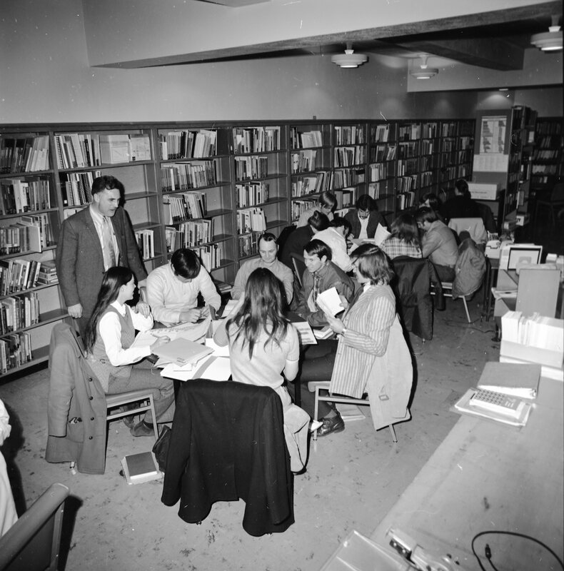 1973 Walter M. Pierce Library, John Jambura's Class 06