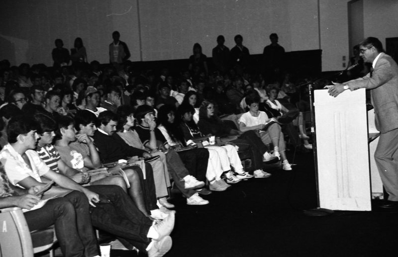 1985 Orientation, Indoors 07