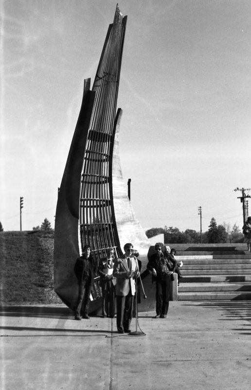 1981 Sculpture, Amphitheater Dedication 06