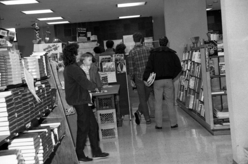 1986 Hoke Hall Bookstore 05