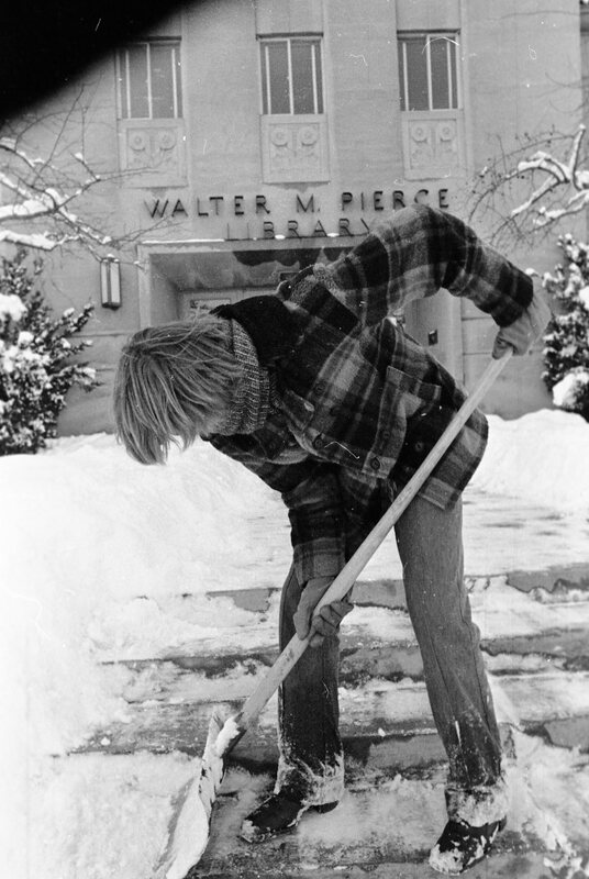 1974 Student, Shoveling Snow 04