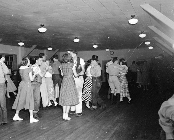 1949-50 Dance, Fall Mixer 18