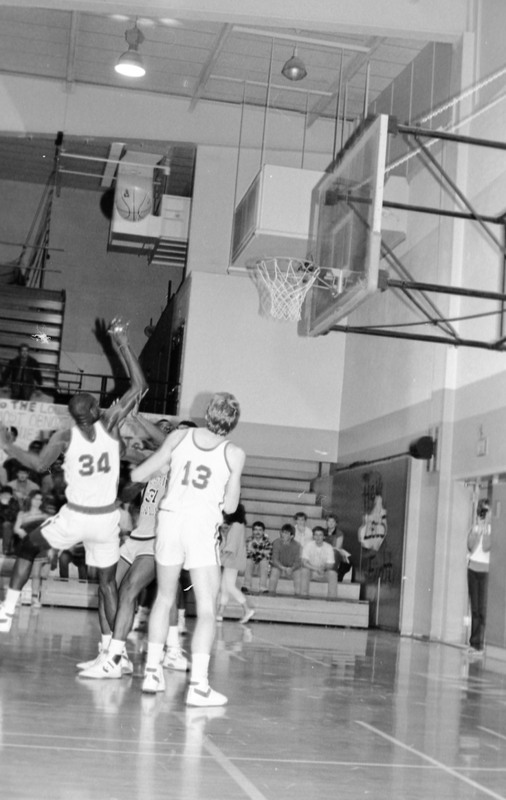 1988 Basketball Action, OIT at EOSC 10