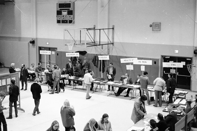 1972 Winter Registration Day 09