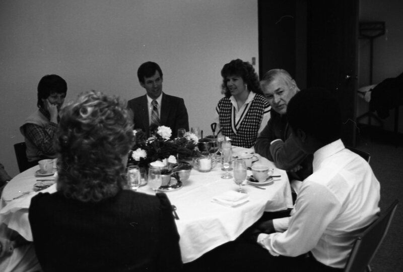 1986 Chancellor William "Bud" Davis Visit, Luncheon 08
