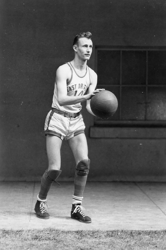1945-46 Basketball Player 8