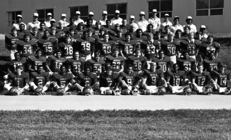 1981 Football Team 02