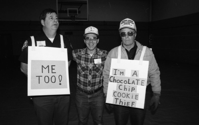 1988 Staff Awards, Cookie Thieves 03