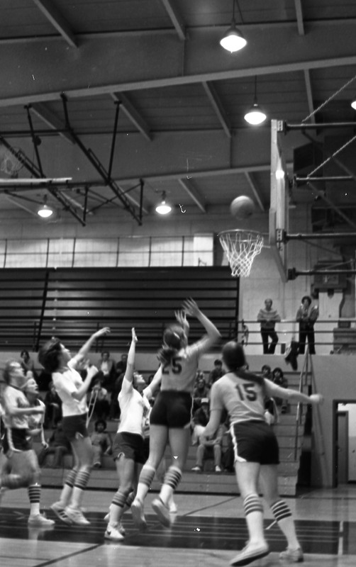 1978 Women's Basketball Action 01