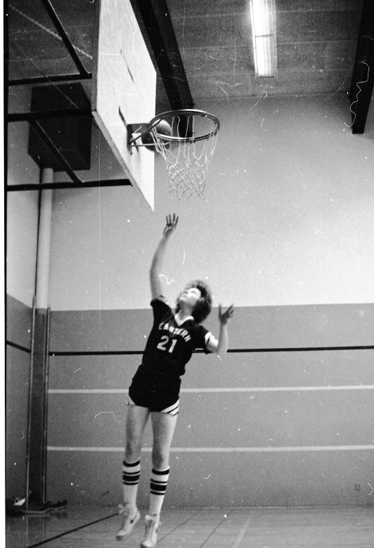 1981 Women's Basketball Action, Practice 04