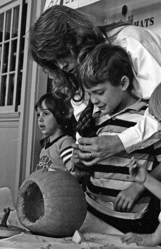1985 Ackerman Elementary School, Pumpkins 09