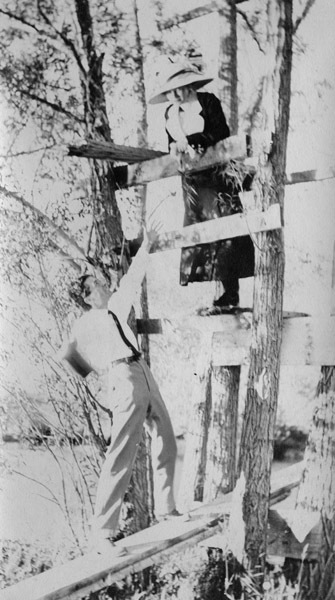 Reuter, Couple in Treehouse