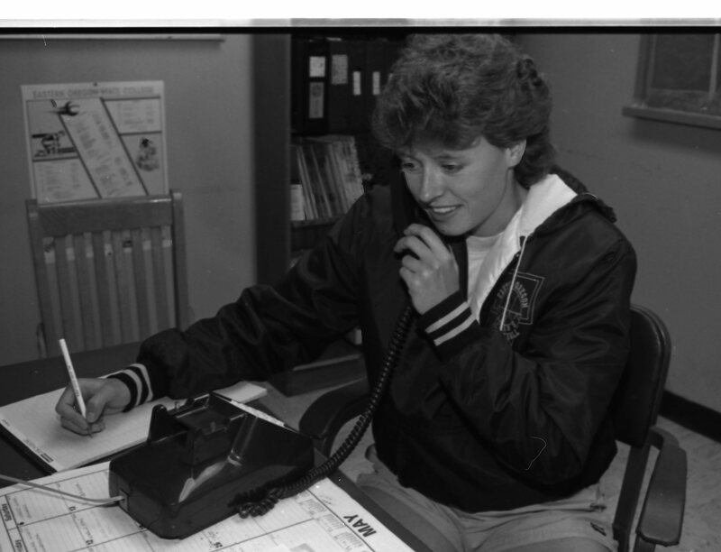1989 Employee, Unidentified Woman A 06