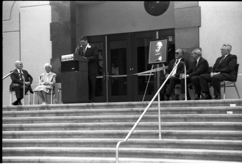 1990 Loso Hall Dedication 10