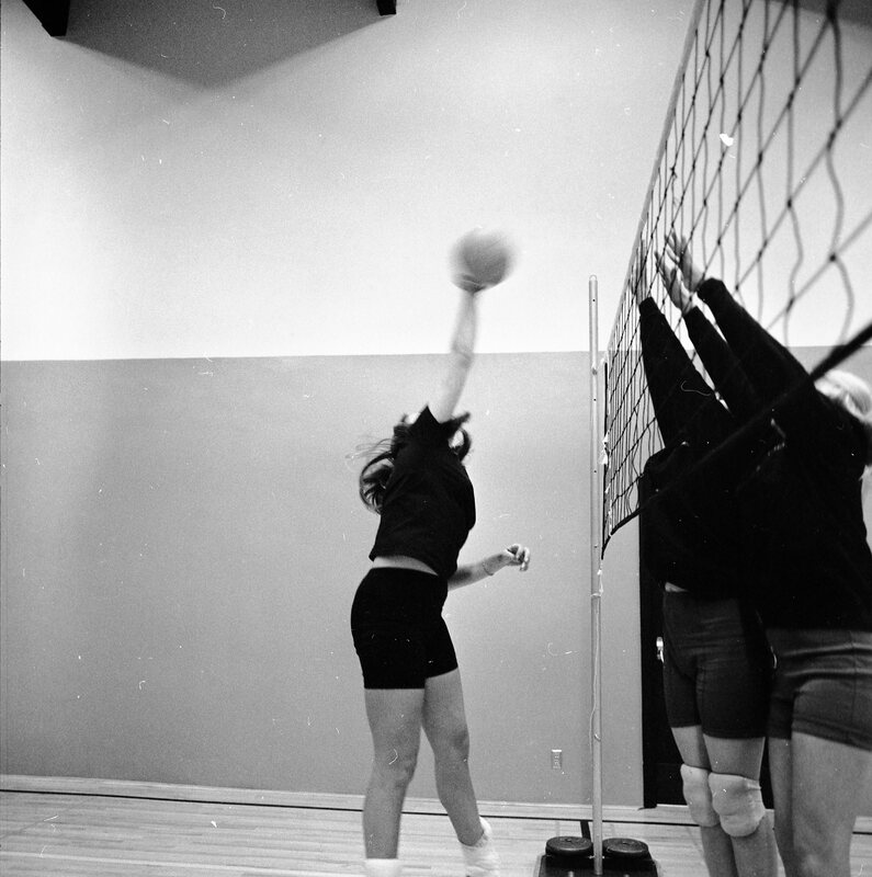 1972 Volleyball Action 20