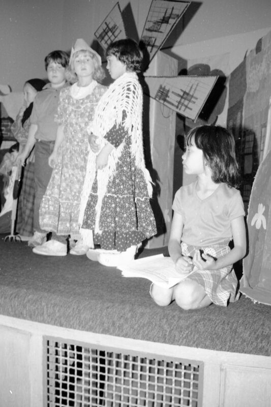 1987 Ackerman Elementary School, Skit 03