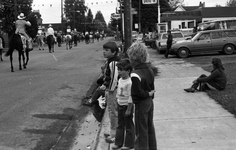 1981 Eastern Oregon Livestock Parade, Children 01