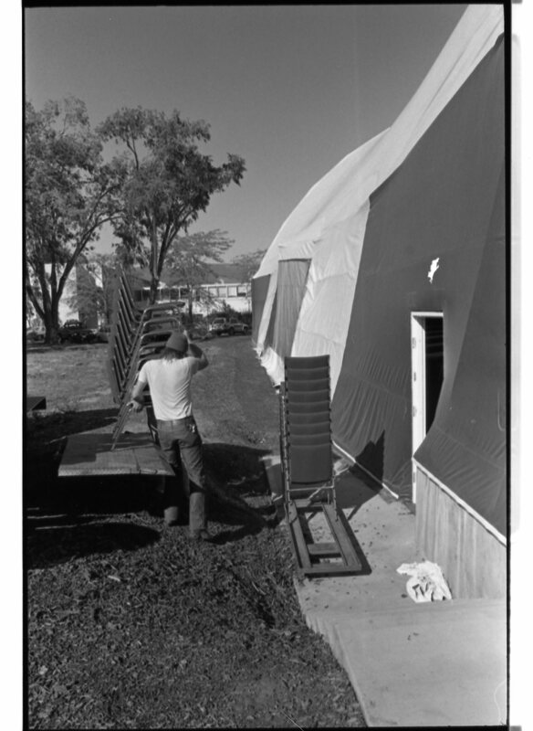 1989 Homecoming, Set-up 02