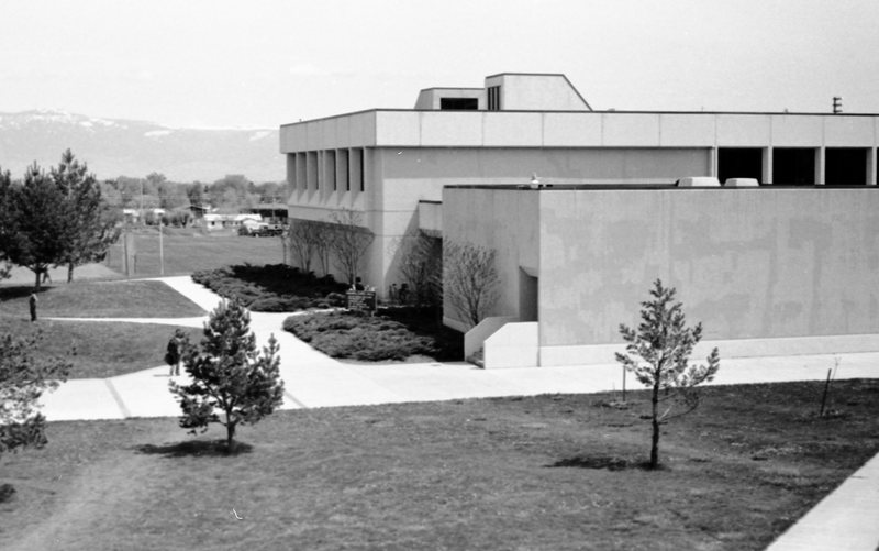 1983 Zabel Hall 01