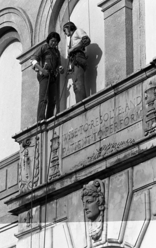 1976 Outdoor Program Rappelling, Changing Signs 02