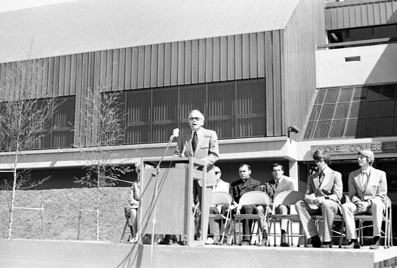 1973 Hoke Hall Dedication 04