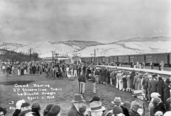 Train, U.P. Streamliner 3