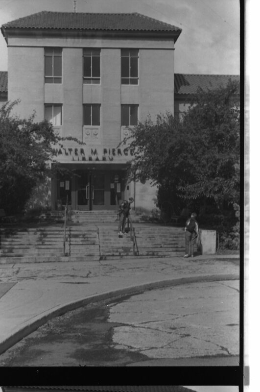 1989 Walter M. Pierce Library, Entrance 03