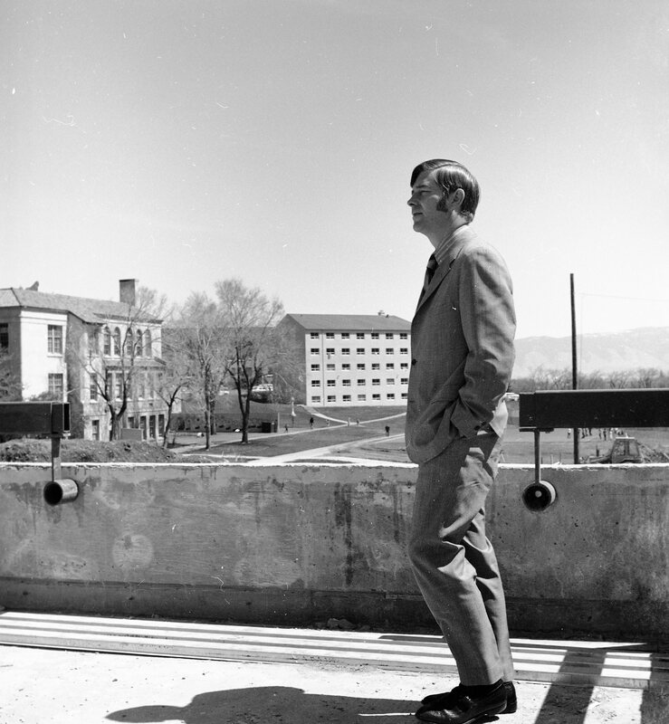 1972 Hoke Hall, Officials Tour 09