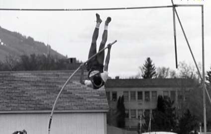 1993 Track, Pole Vault 2