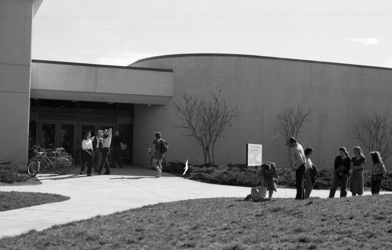 1981 Zabel Hall Entrance 03