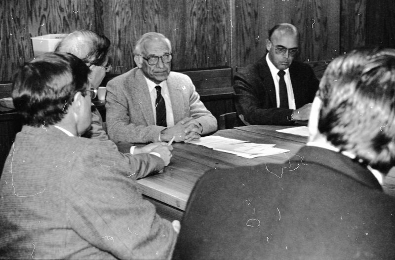 1987 Meeting, Signing 02