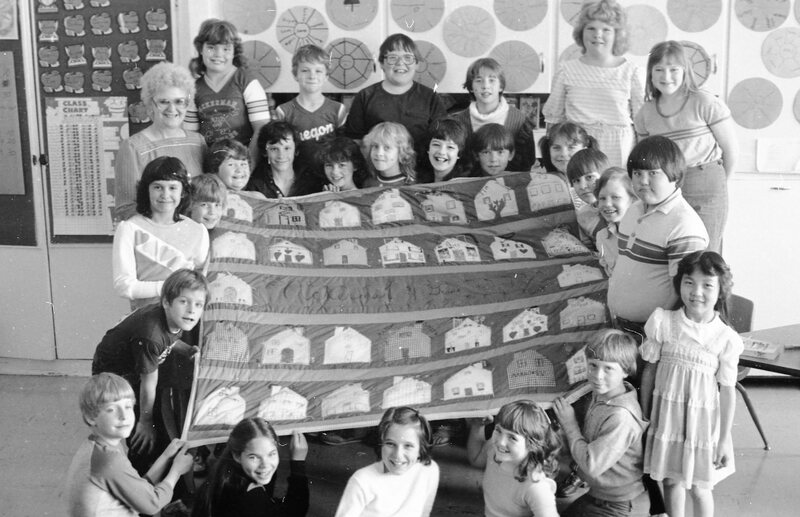 1983 Ackerman Elementary School, Quilt 03