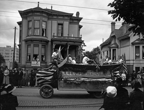 Portland, Parade 5