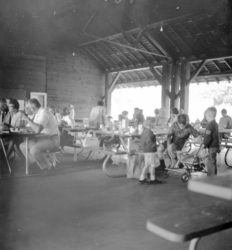 1967 Employees Picnic, Pavilion 02