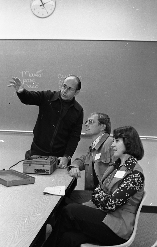 1974 Languages Program 02