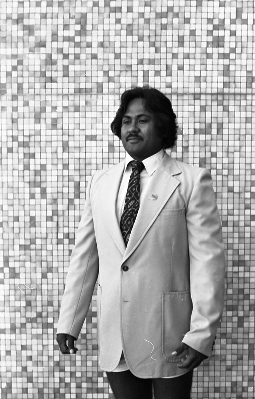 1982 Football Player, Portraits 044