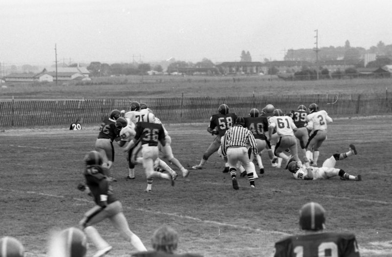 1982 Football, Alumni Game 13