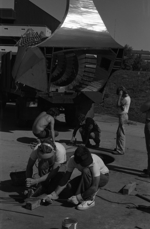 1981 Sculpture, Amphitheater Install 12