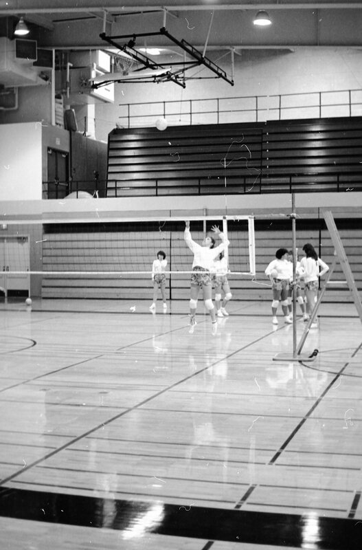 1985 Volleyball Action 18
